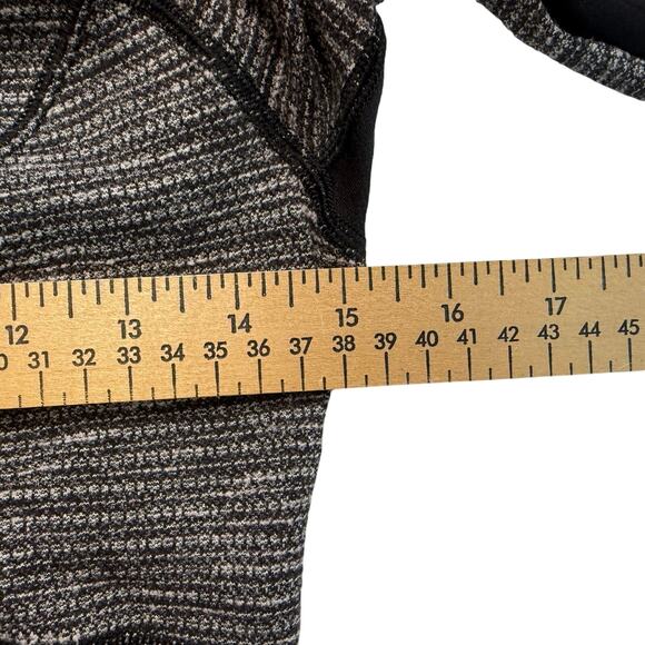 Lululemon Base Runner Half-Zip Sweater Gray & Black Herringbone Size 4 - Picture 10 of 16